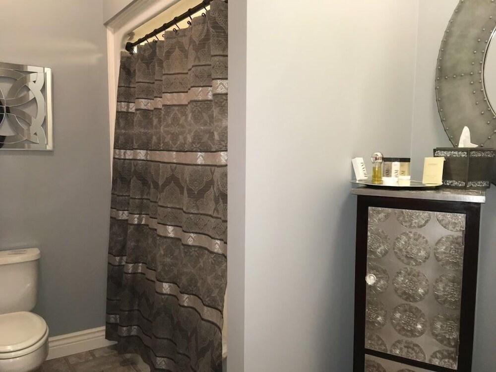 Skyline Vineyard Inn - photo 34