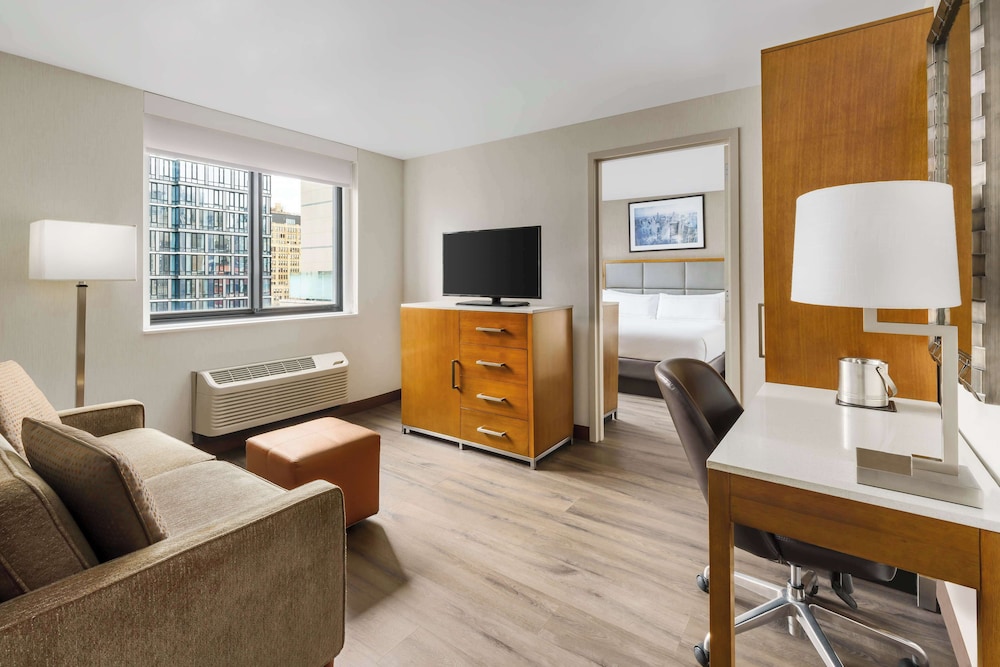 DoubleTree by Hilton Hotel New York City Chelsea - photo 19