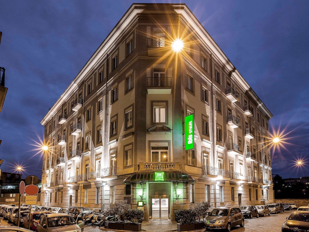 Ibis Styles Napoli Garibaldi — hotel in Naples