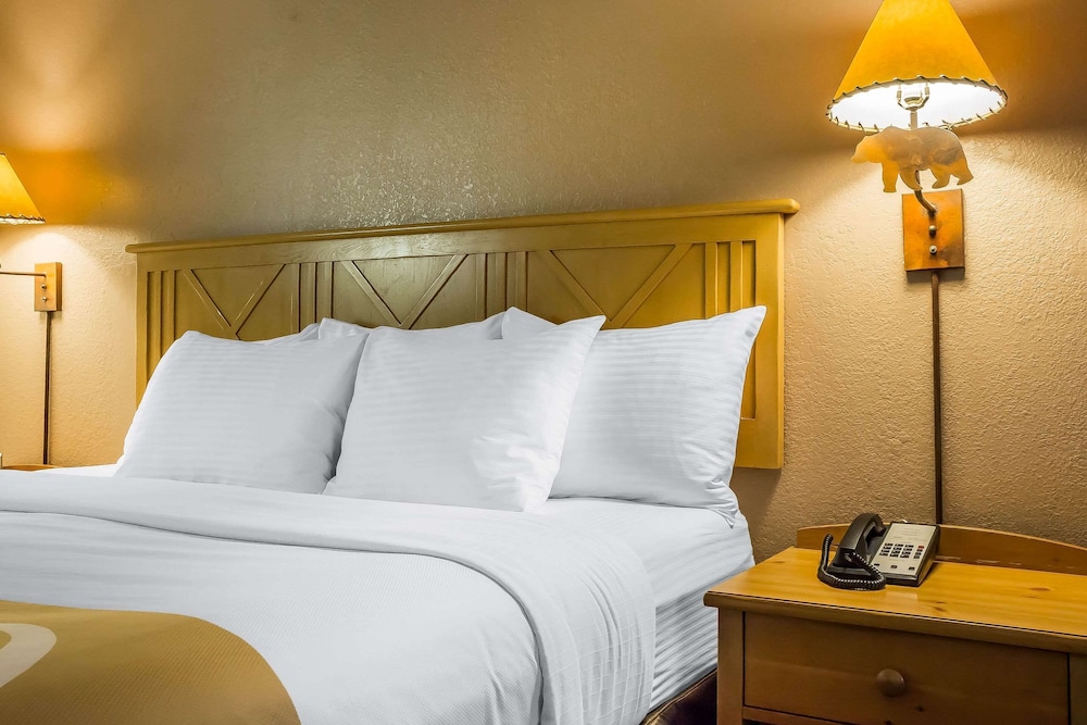 Quality Inn Pinetop Lakeside - photo 12