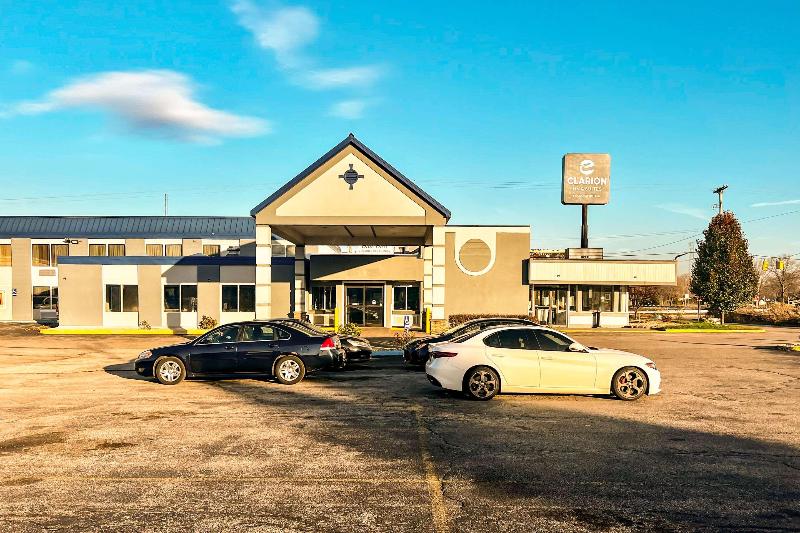 Days Inn by Wyndham Muskegon - photo 6