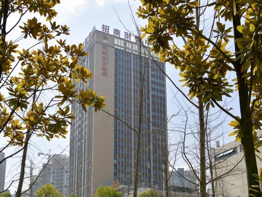 GreenTree Eastern Bijie Qixingguan Zhaoshanghuayuan Hotel — hotel in Bijie
