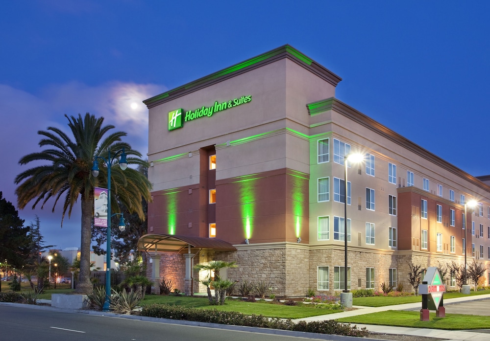 Holiday Inn & Suites Oakland Airport by IHG - photo 69