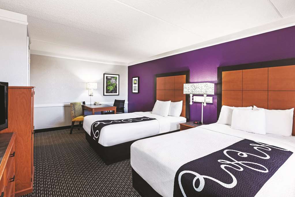 La Quinta Inn by Wyndham Midland - photo 11
