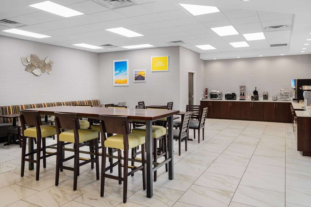 Days Inn and Suites by Wyndham Oxford - photo 38