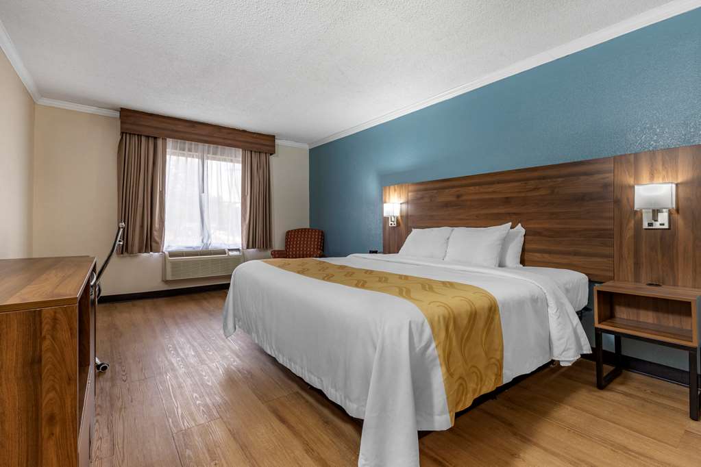 Quality Inn & Suites Ft. Jackson Maingate - photo 9