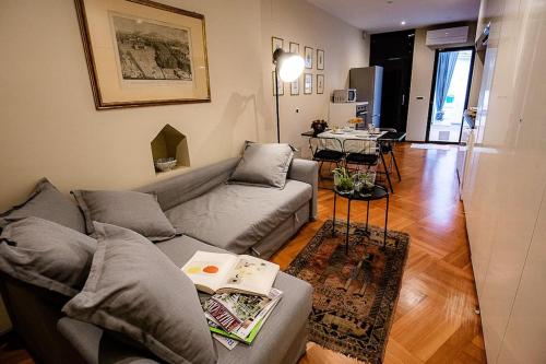 Cozy Apartment in San Frediano — 4-Star Luxury Hotel in Florence, Italy