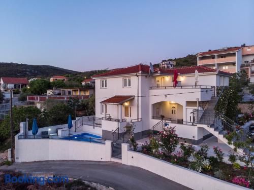 Apartment Villa Octopus — 4-Star Luxury Hotel in Marina, Croatia