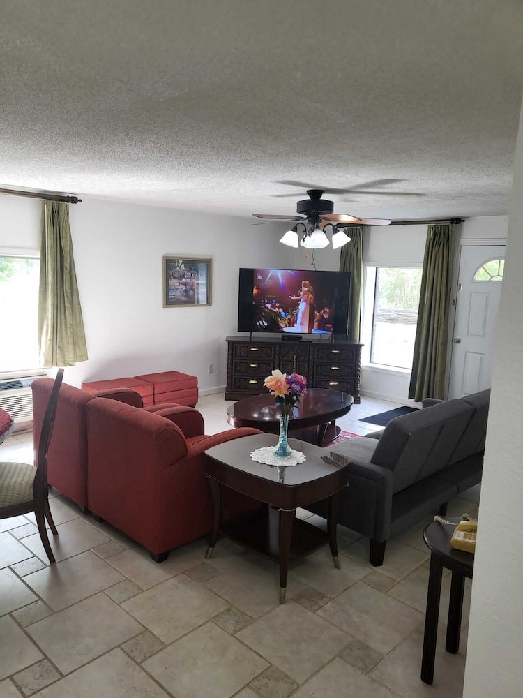 Pine Tree Inn - photo 28