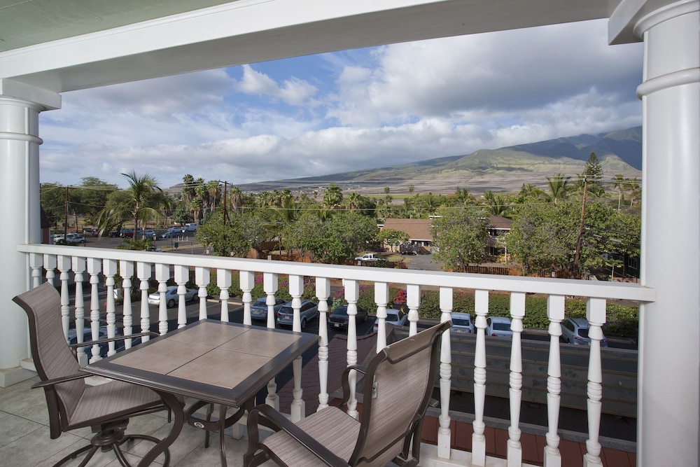 Lahaina Shores Beach Resort - photo 17