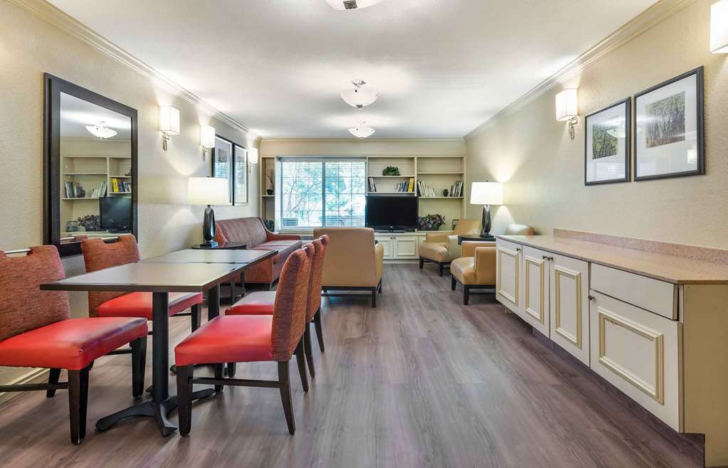 Extended Stay America Suites Newark Woodbridge - photo 8