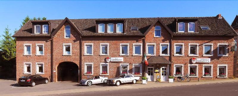 Hotel Landhaus — hotel in Eschweiler