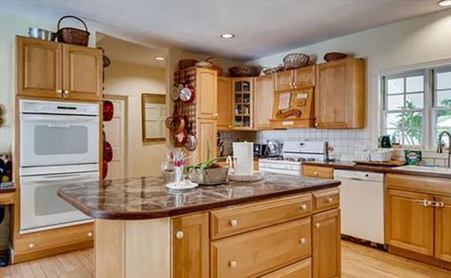 West Tisbury Inn - photo 7
