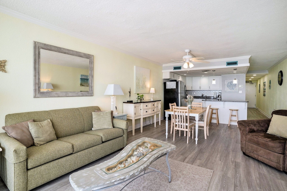 0906 Waters Edge Resort 1 Bedroom Condo by RedAwning - photo 8