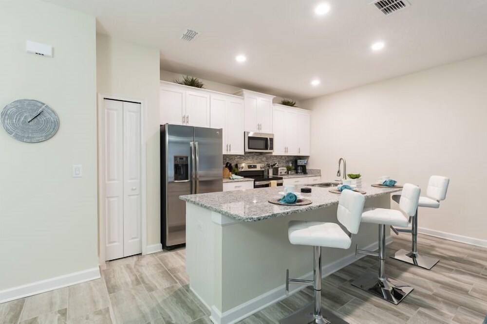 ChampionsGate 4BR Townhome Davenport - photo 10