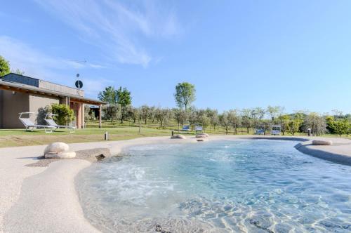 Poggio le Crete — 4-Star Luxury Hotel in Padenghe Sul Garda, Italy