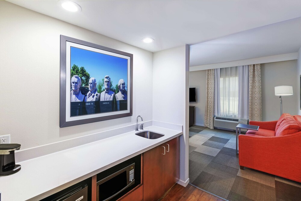Hampton Inn & Suites by Hilton Houston North IAH - photo 15