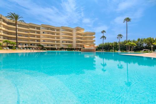 Apartment Galé Mar By Zimzala & Bedzy — 4-Star Luxury Hotel in Guia, Portugal