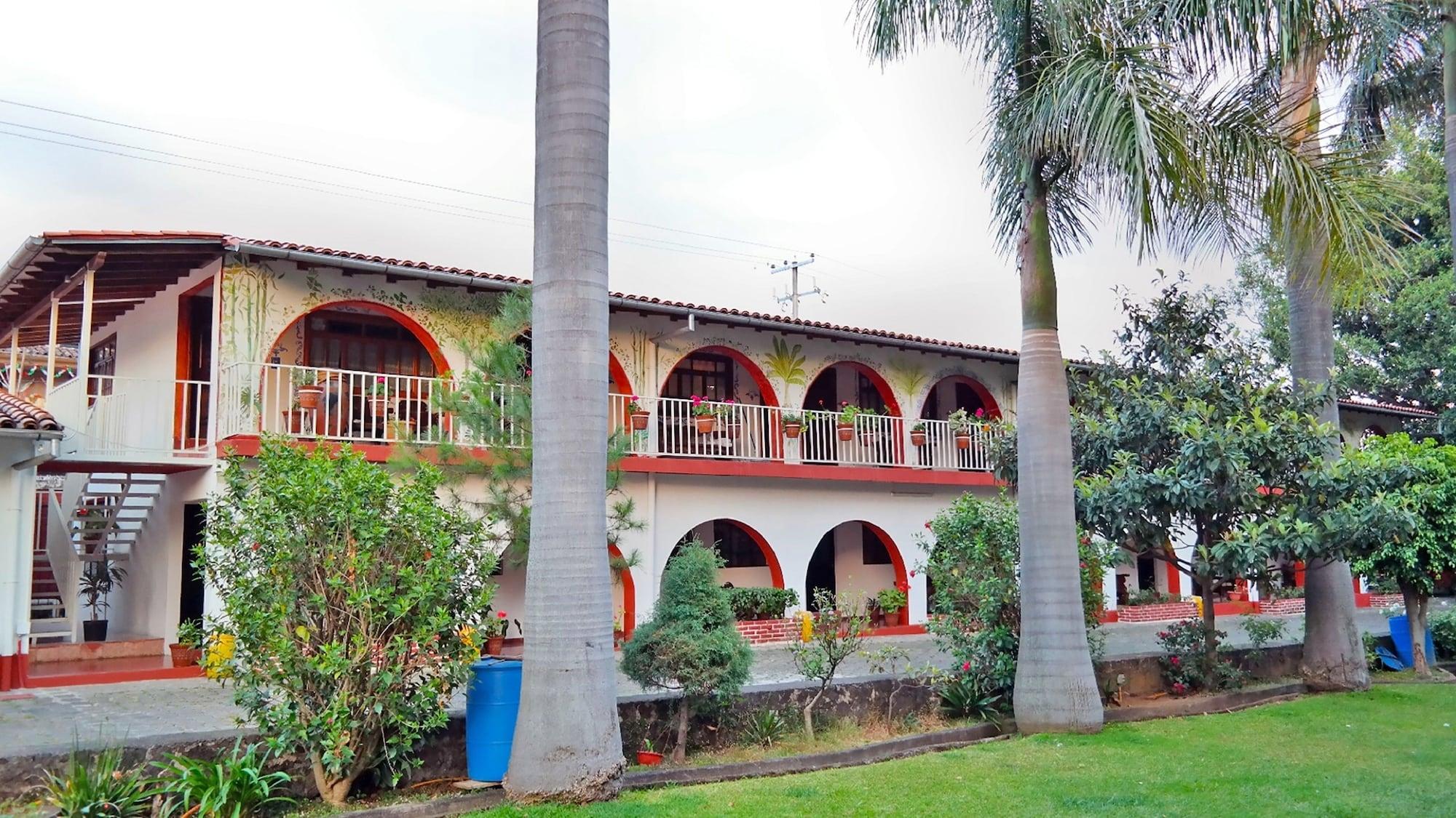 Hotel Los Cedros — Uruapan — photo 2