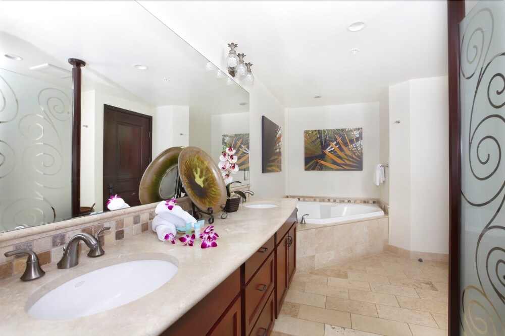 Waipouli Beach Resort H403 2 Br condo by RedAwning - photo 8