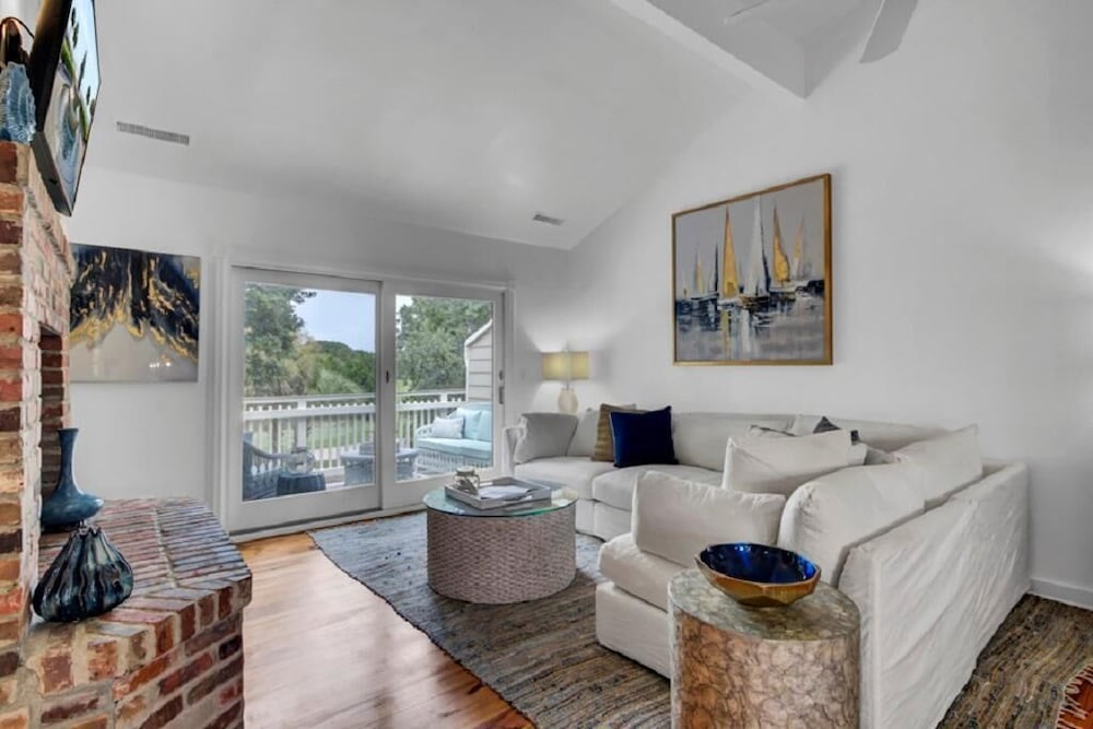 Fairway Dunes 2 — 4-Star Luxury Hotel in Isle Of Palms, United States