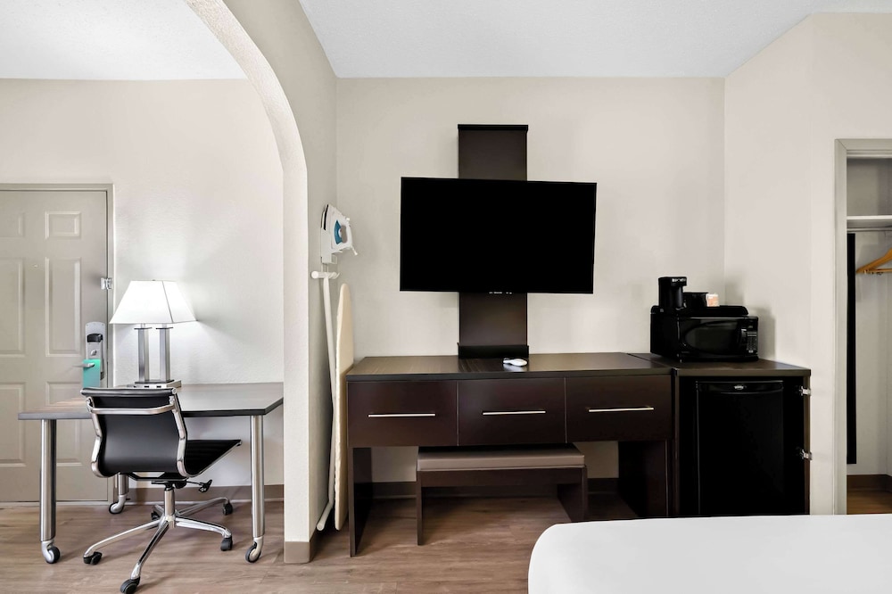Quality Inn & Suites Monticello - photo 34