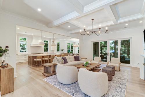 169 North Sea Pines Drive in Hilton Head Island, United States