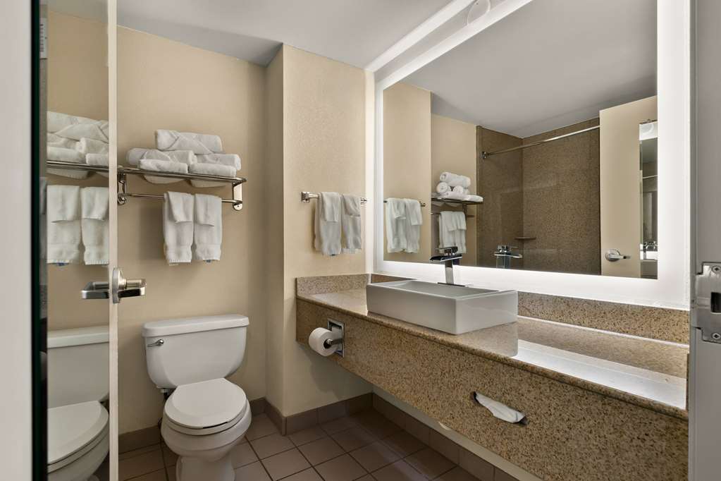 Ramada by Wyndham Harrisburg Hershey Area - photo 55