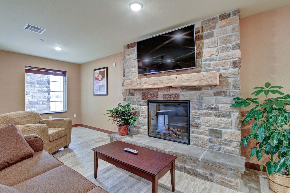 Cobblestone Hotel & Suites Pulaski Green Bay - photo 4