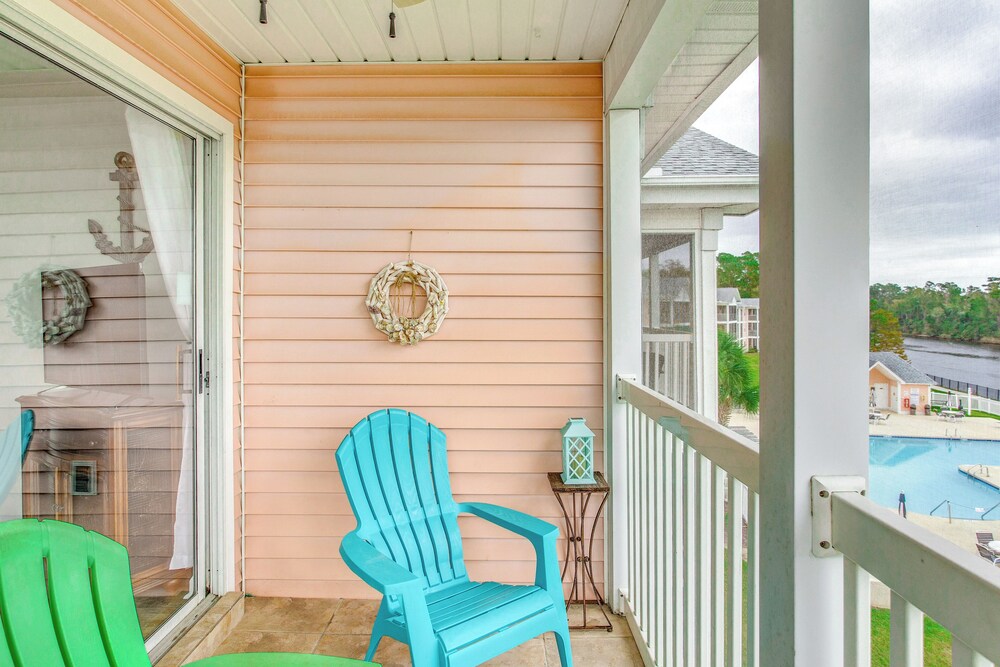 Myrtle Beach Waterfront Condo 5 Mi to Boardwalk — 4-Star Luxury Hotel in Myrtle Beach, United States