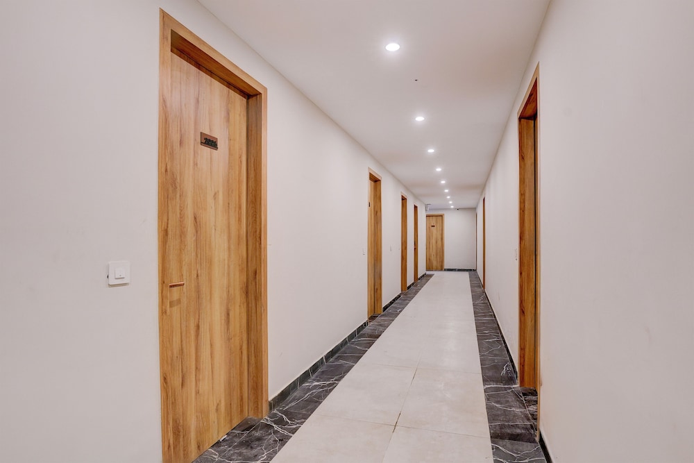 Raasha Hotel & Banquet - last minute hotel in Noida
