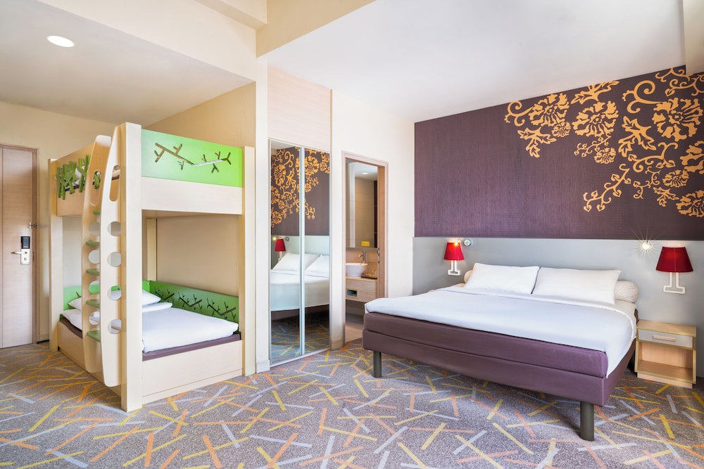 Ibis Styles Malang — Malang — photo 4