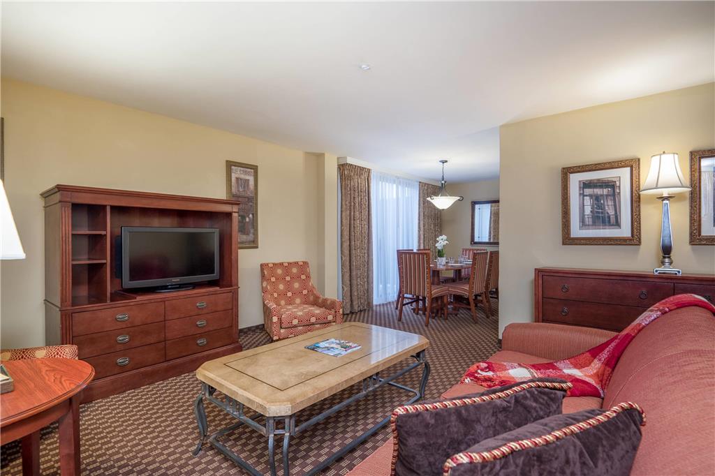 Arlington Court Suites a Clarion Collection Hotel - photo 45