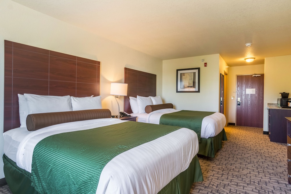 Cobblestone Inn & Suites Barron - photo 16