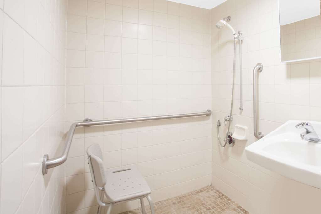 Super 8 by Wyndham Nashville West - photo 17