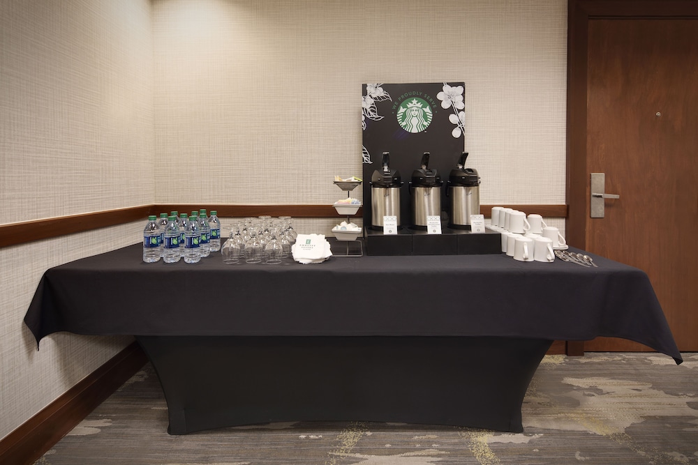 Embassy Suites by Hilton Dallas Park Central Area - photo 46