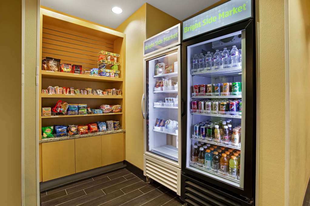 La Quinta Inn & Suites by Wyndham Pecos - photo 43