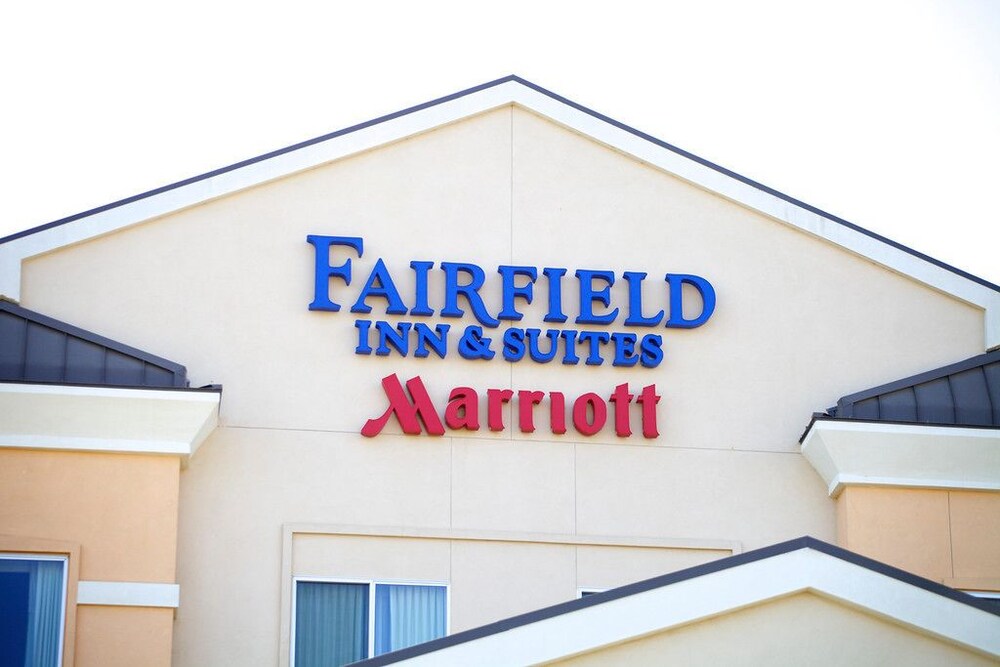 Fairfield Inn & Suites by Marriott Santa Maria - photo 54
