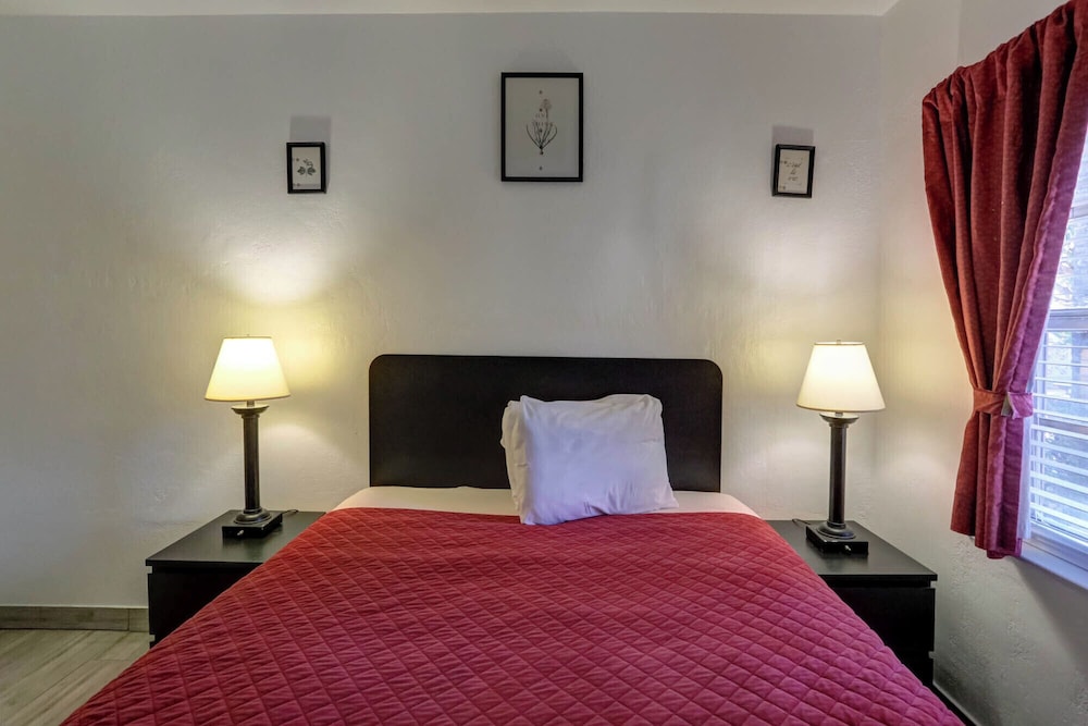 Richard's Motel Extended Stay - photo 45