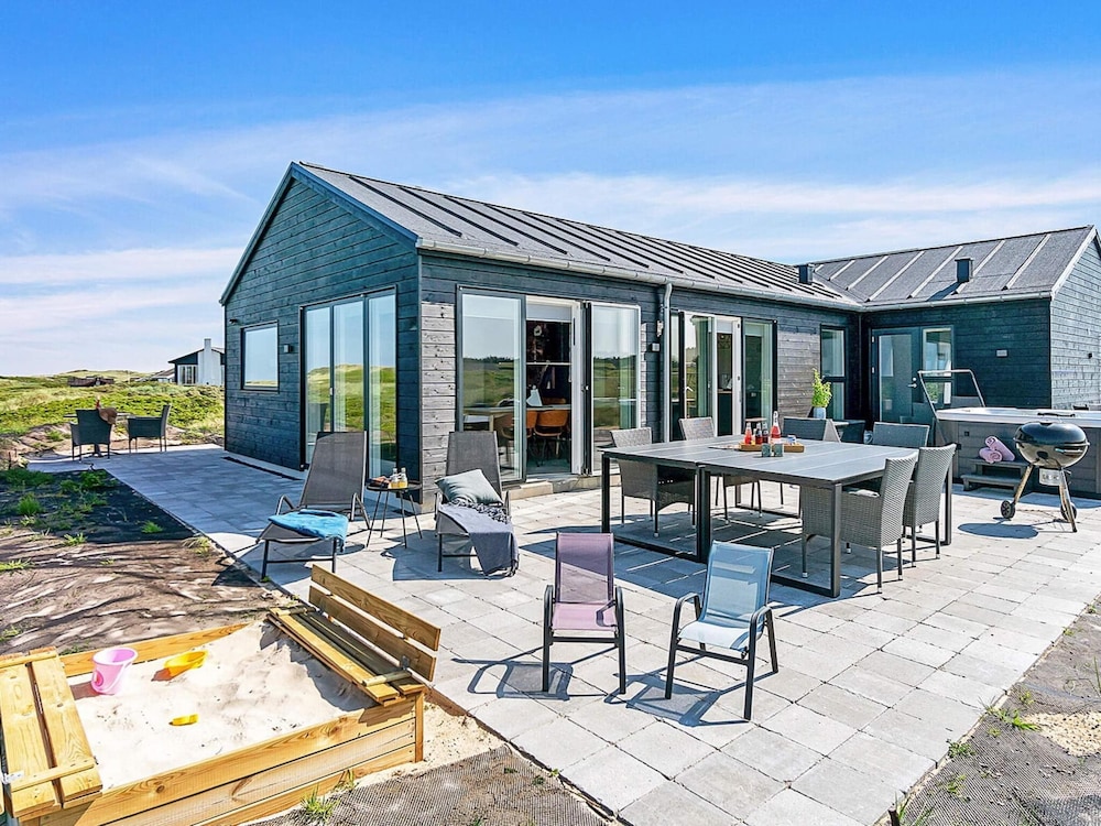 10 person holiday home in Løkken — 4-Star Luxury Hotel in Lokken, Denmark