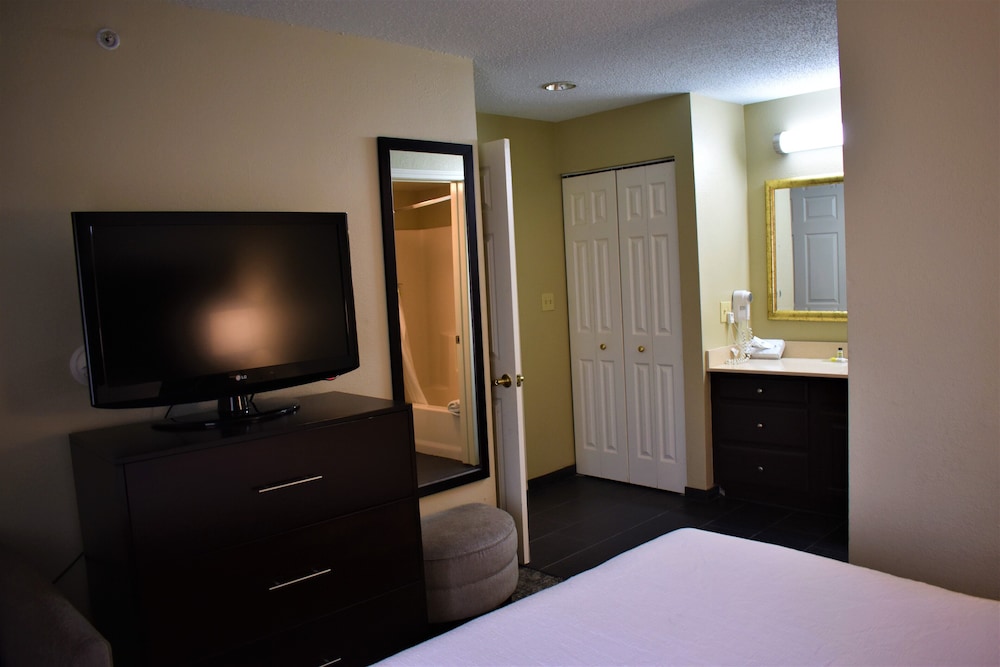 Staybridge Suites Cranbury by IHG - photo 25