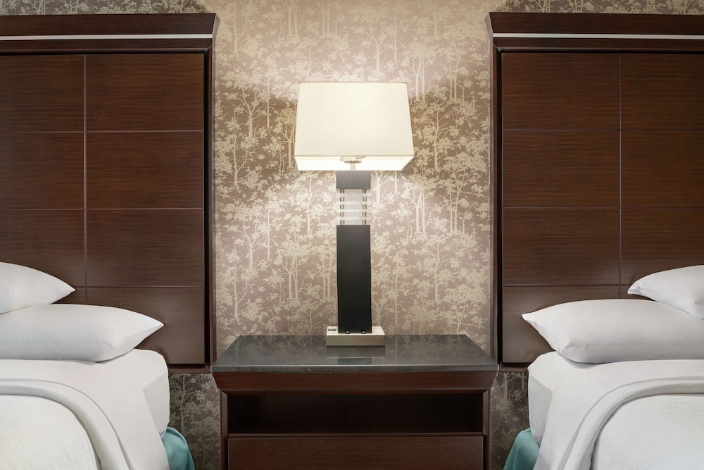 Embassy Suites by Hilton Salt Lake West Valley City - photo 23