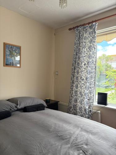 Superb Triple Room near Airport 2