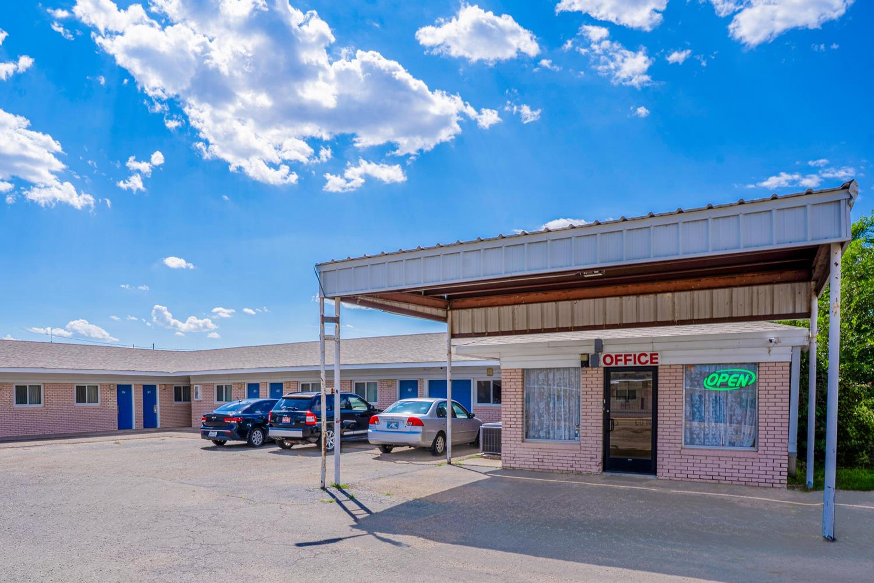 Longhorn Motel Boise City - photo 38