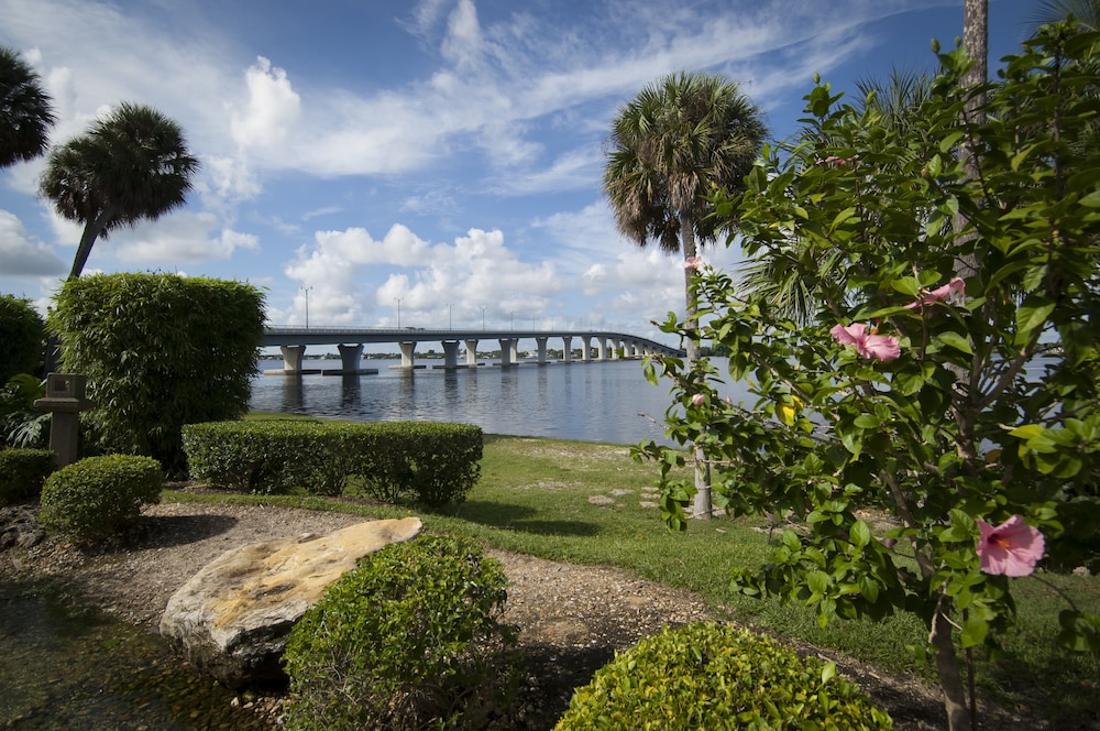 Ocean Breeze RV Resort - photo 27