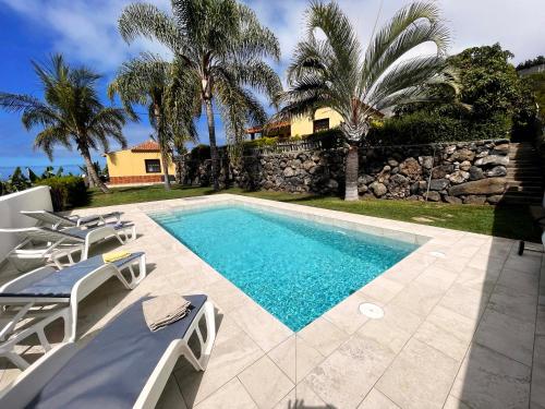 Villa pilar — 4-Star Luxury Hotel in Tijarafe, Spain