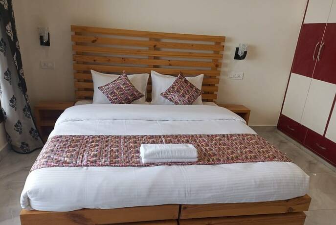 Him Hilton Luxury Hotel in Kasauli, India