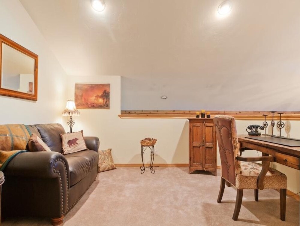 Abode at Gamble Oak - photo 12