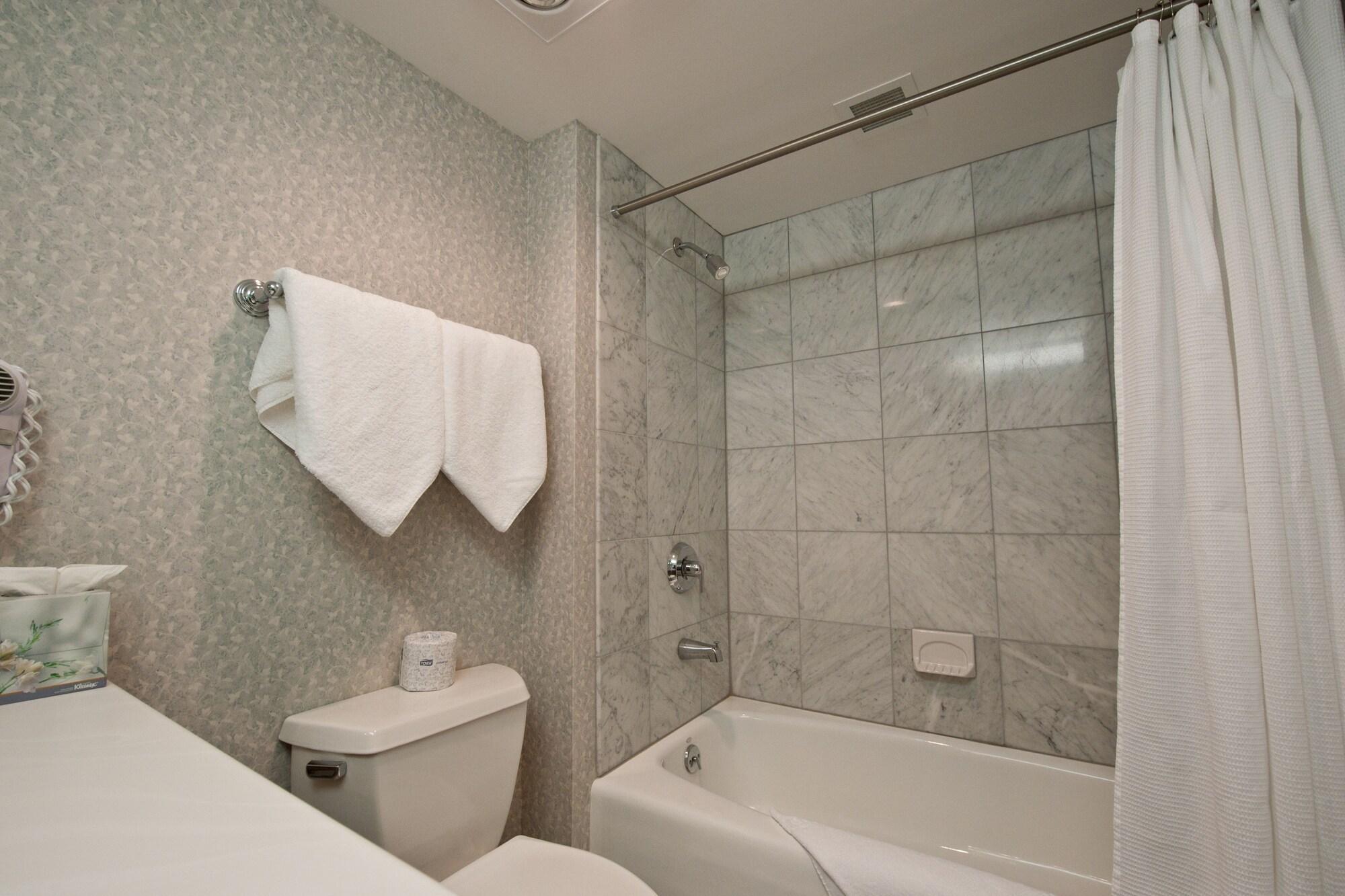 University of Virginia Inn at Darden - photo 21