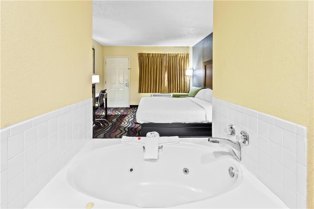 Americas Best Value Inn Grayson - photo 17
